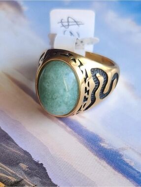 Unisex Gold-Tone Green Stone Statement Ring